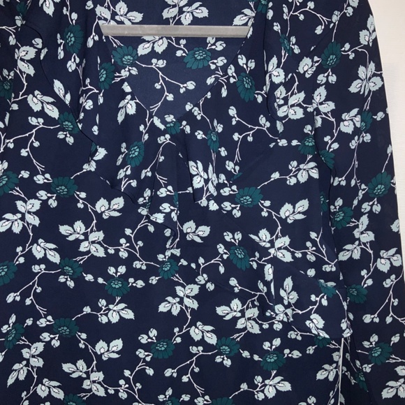 Loft faux wrap blouse Sz XXSP floral long sleeve ruffle button cuff - Picture 2 of 7